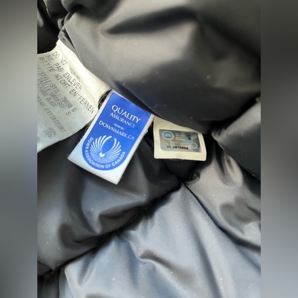 Canada Goose Black Borden Bomber Puffer Jacket - Picture 13 of 14